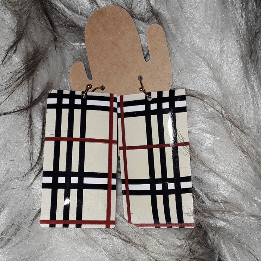 Red and black earrings